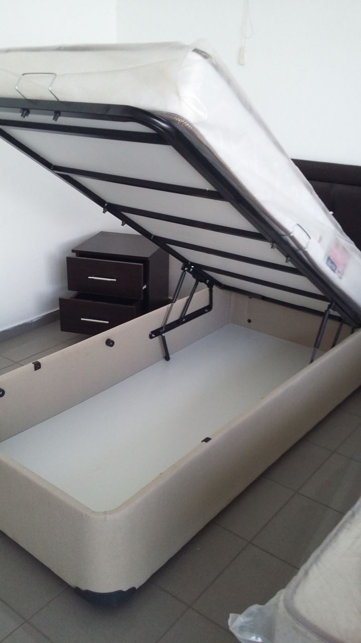 Tek kişilik sandıklı baza